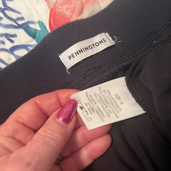 Penningtons Navy and white skort. Size 18W - Picture 5 of 5